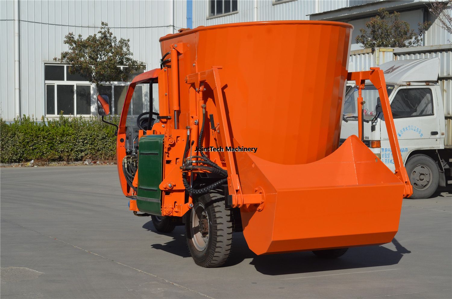 Misturador automotor TMR de 4 cbm