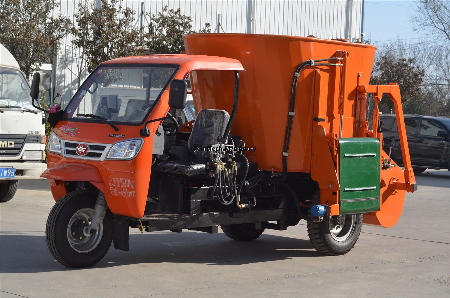 Misturador automotor TMR de 4 cbm